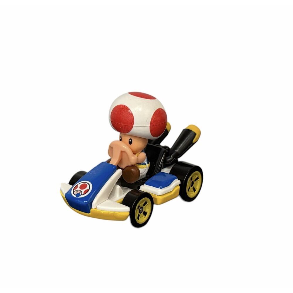 Mario Kart Hot Wheels Toad Standard Kart Die-Cast Car 2.25" - Mattel 2018